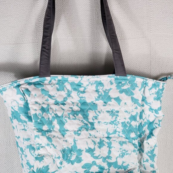 Emma & Chloe Teal White Floral Pattern Cotton Zip Large Size Quilted Tote Bag - Picture 12 of 16
